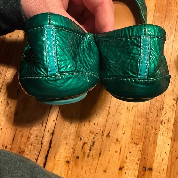 Tieks Metallic Green Ballet Flats - Women size 8 - Picture 3 of 4